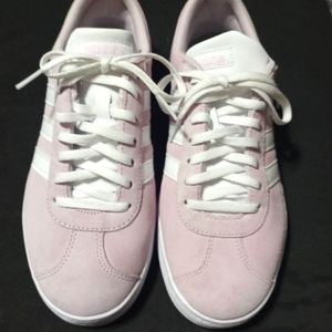 Adidas light pink suede tennis shoes sz 8 1/2